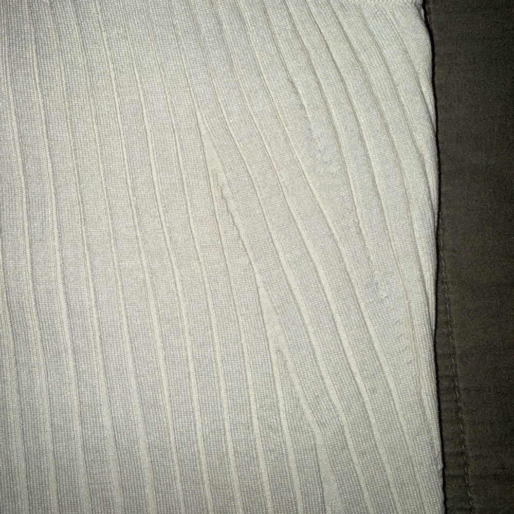 H&M Off-White Ribbed Top - Picture 3 of 3